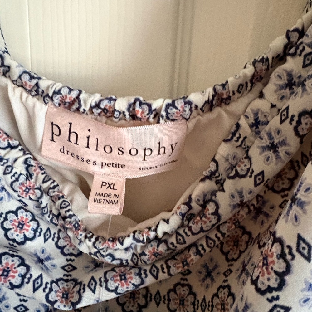 Philosophy Petite Floral Border Print blouse  in White, Blue and Pink
